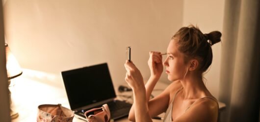 Técnicas y consejos para mejorar tu maquillaje de cejas